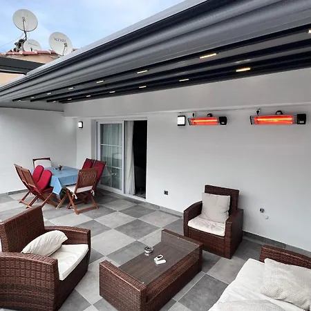 Merkuri Aparthotel