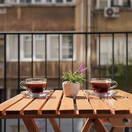 Merkuri מלון דירות 4*