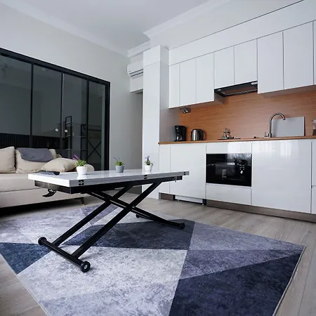 Aparthotel Merkuri 4*