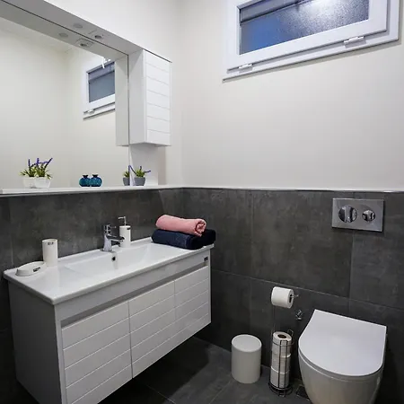 Merkuri Apart-hotel 4*