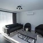 Aparthotel Merkuri